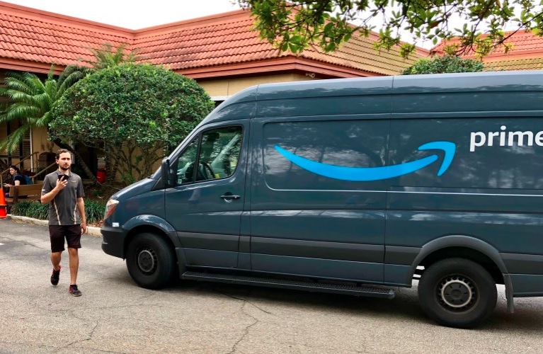Amazon expands the surveillance empire,cameras on delivery buses ...